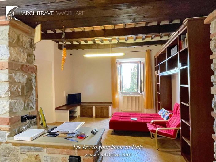 Image No.5-2 Bed House for sale