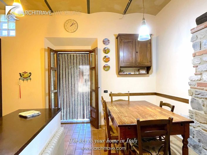 Image No.8-2 Bed House for sale