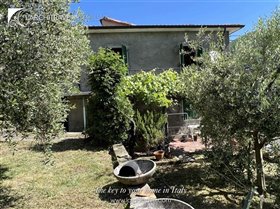Image No.10-Maison de 3 chambres à vendre à Licciana Nardi