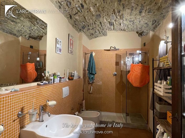 Image No.18-Maison de 2 chambres à vendre à Ricco del Golfo di Spezia