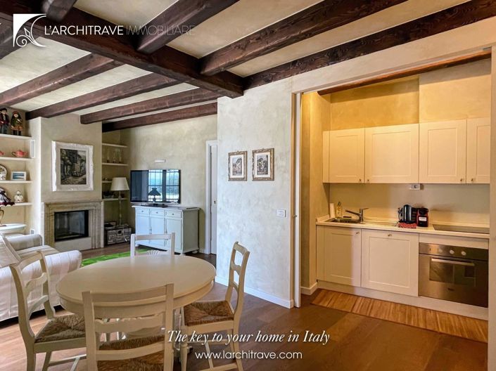 Image No.8-1 Bed House for sale