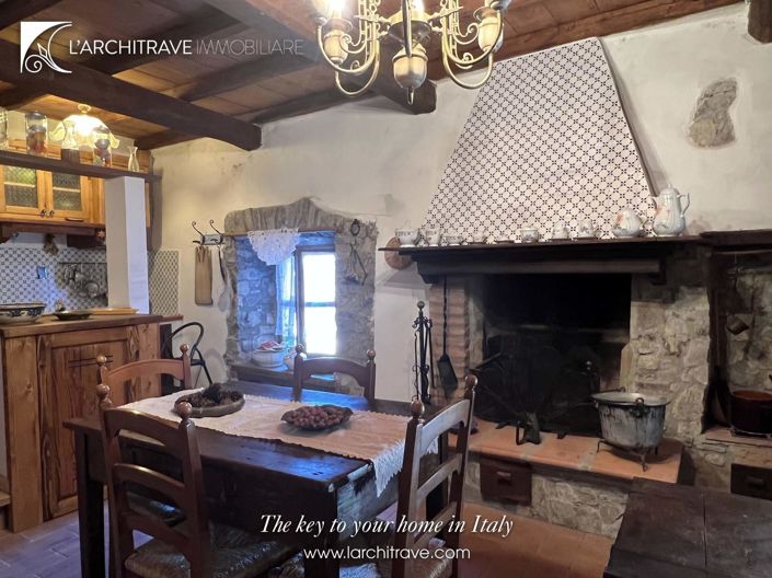 Image No.3-Maison de 2 chambres à vendre à Minucciano