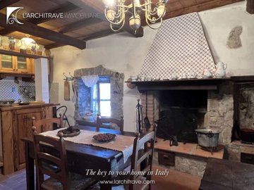 e4261ab0-e517-1268-91a6-ee678a58f3c9