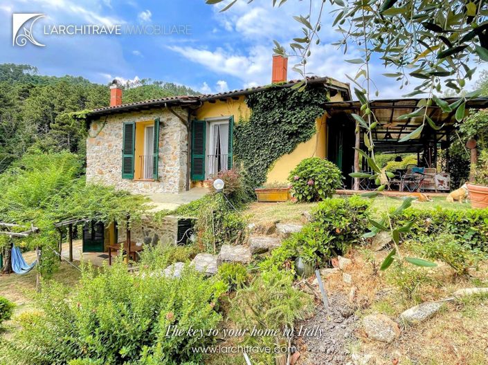 Image No.1-Villa de 4 chambres à vendre à Capannori