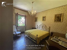 Image No.8-Villa de 2 chambres à vendre à Villafranca in Lunigiana