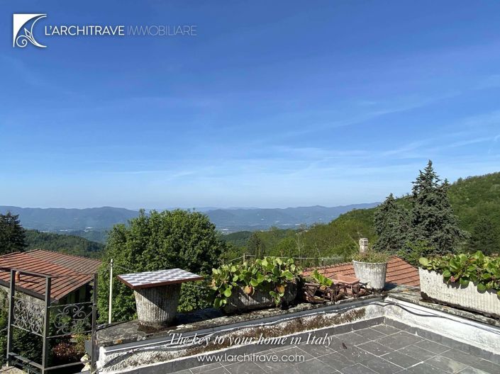 Image No.19-3 Bed House for sale