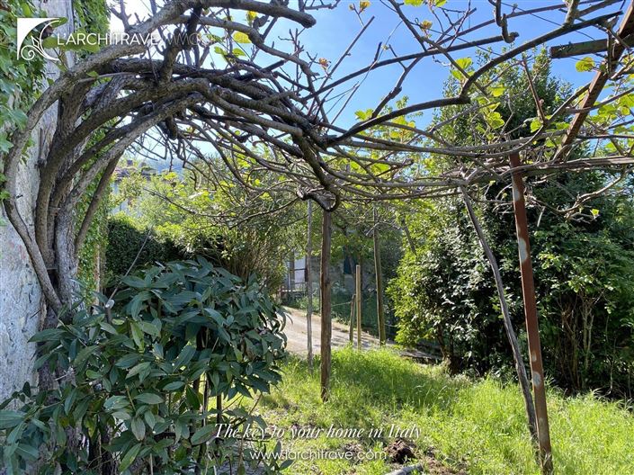 Image No.20-3 Bed House for sale