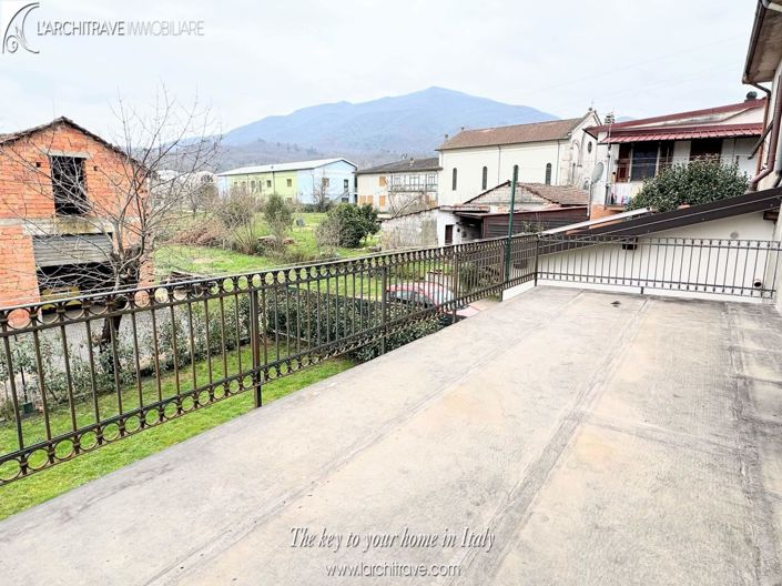 Image No.20-4 Bed House for sale