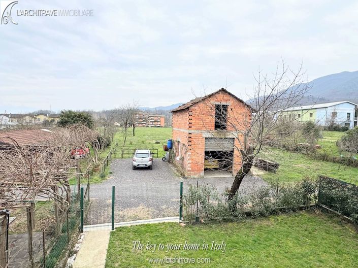 Image No.21-4 Bed House for sale