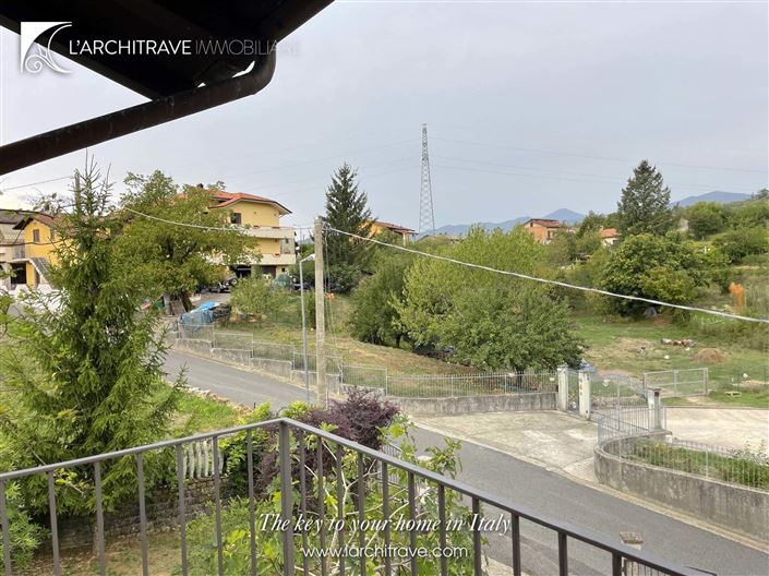 Image No.18-3 Bed House for sale