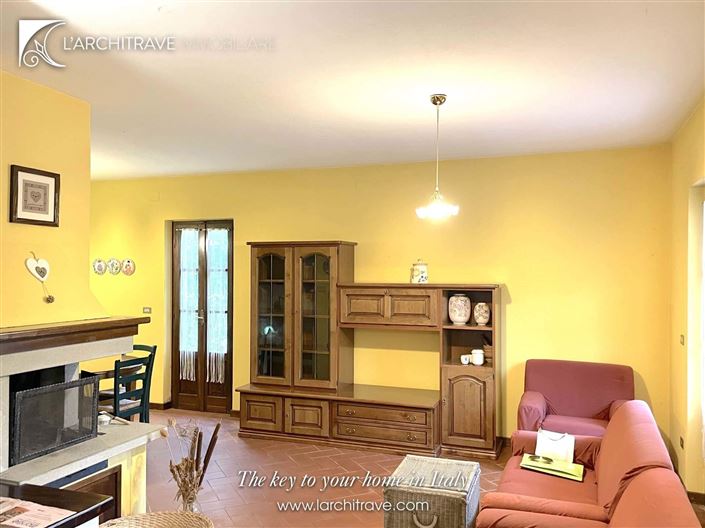 Image No.6-3 Bed House for sale