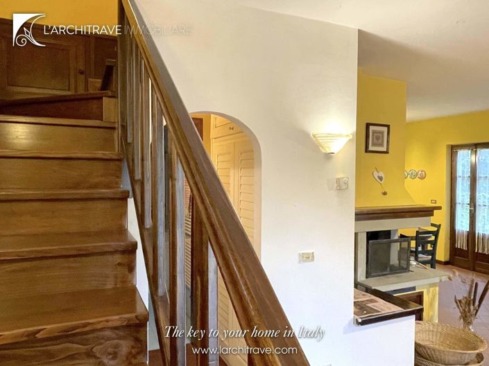 Image No.9-3 Bed House for sale