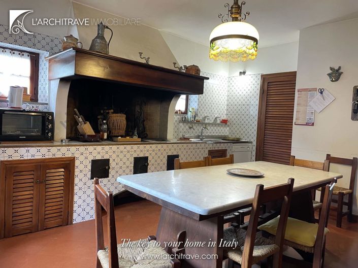 Image No.13-7 Bed Villa for sale