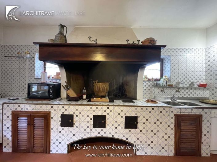 Image No.15-7 Bed Villa for sale