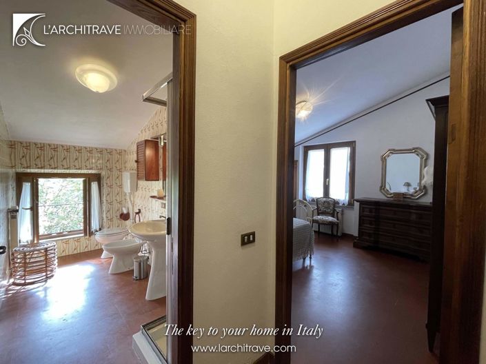 Image No.16-7 Bed Villa for sale