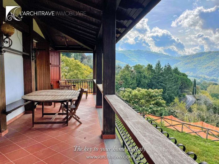 Image No.2-7 Bed Villa for sale