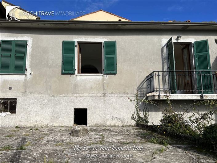 Image No.11-2 Bed House for sale