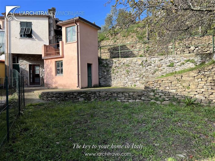 Image No.12-2 Bed House for sale