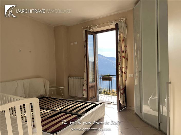 Image No.5-2 Bed House for sale