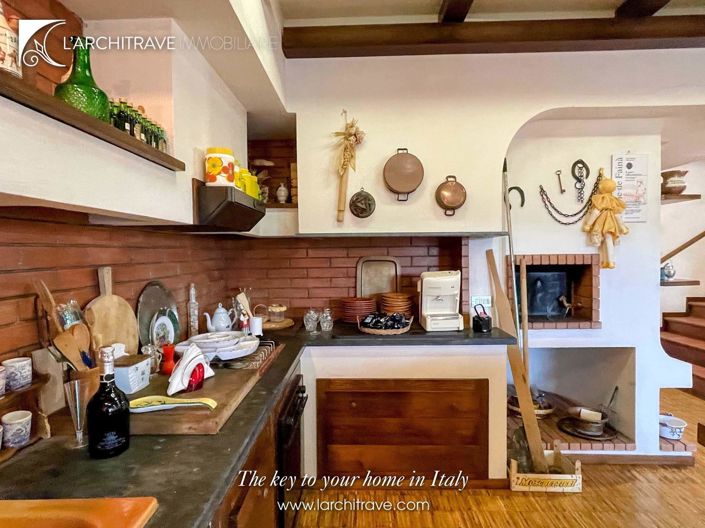 Image No.19-Villa de 5 chambres à vendre à Vezzano Ligure