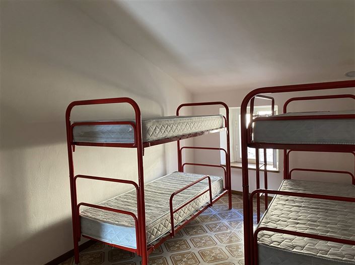 Image No.6-2 Bed House for sale