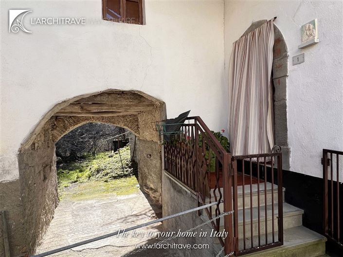 Image No.22-3 Bed House for sale