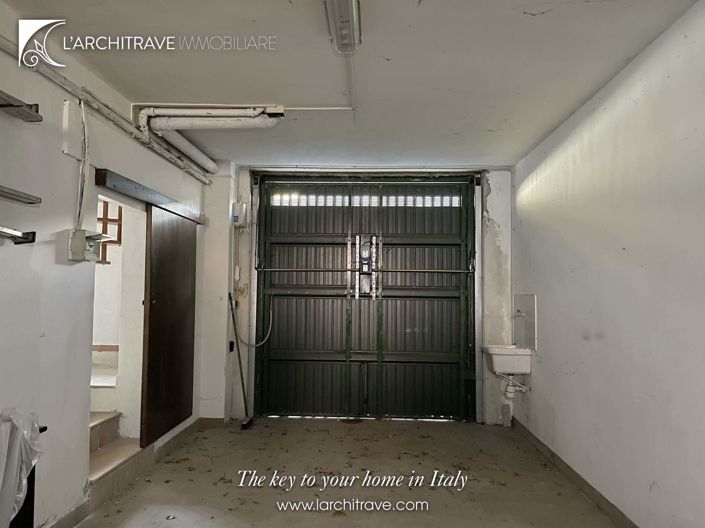 Image No.19-2 Bed House for sale