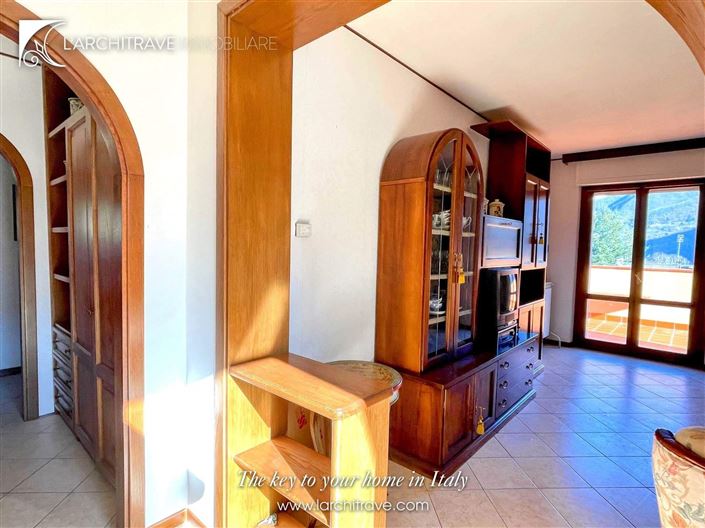 Image No.7-2 Bed House for sale