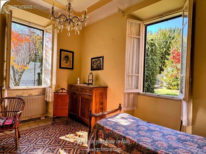 Image No.15-4 Bed Villa for sale