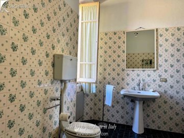 312026b8-6f0e-172d-469b-a90e945e3e19