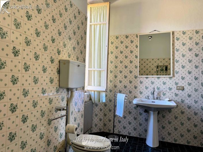 Image No.9-4 Bed Villa for sale