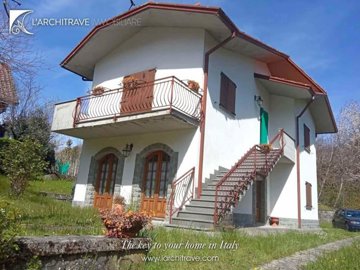 1 - Comano, Villa