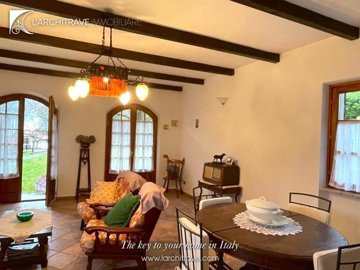 0080fa05-a6e7-879a-2104-e300f8605b81