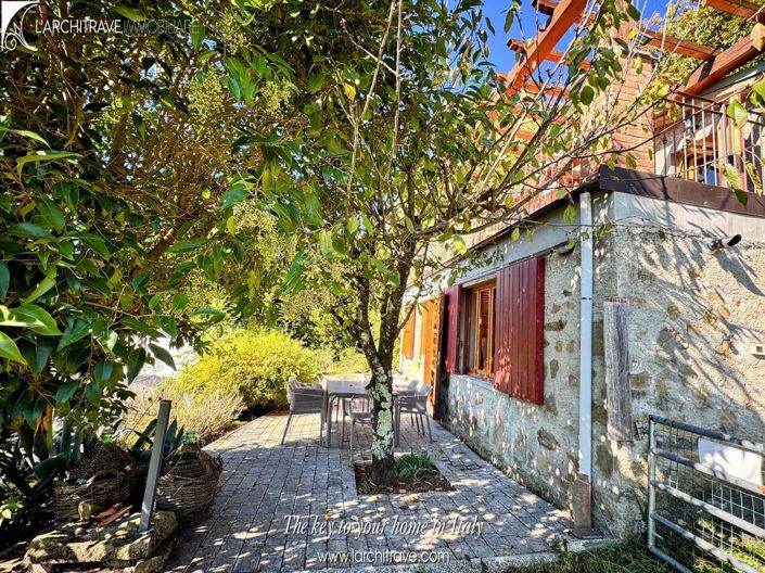 Image No.1-3 Bed Villa for sale