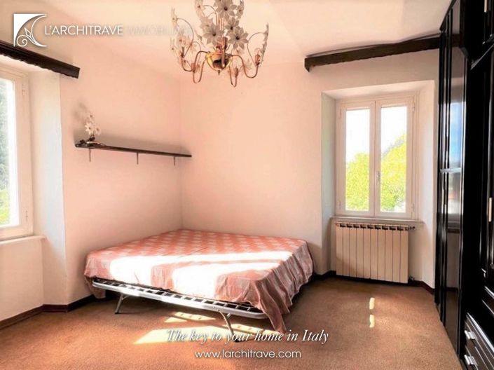 Image No.6-2 Bed House for sale