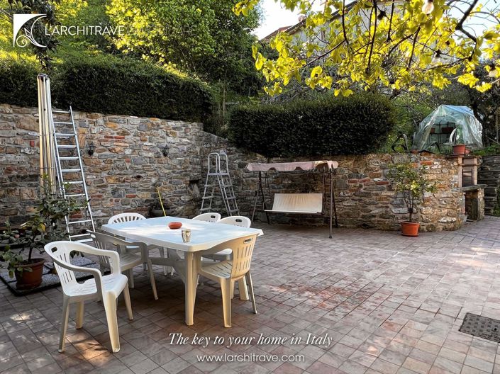 Image No.2-Maison de 3 chambres à vendre à Fivizzano