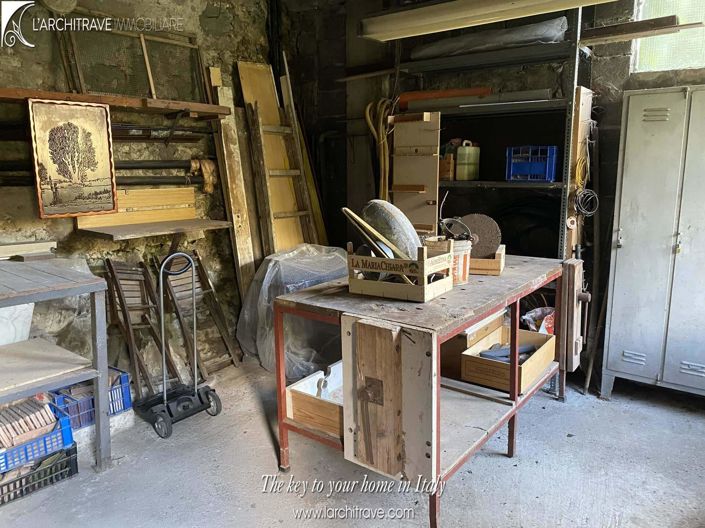 Image No.13-3 Bed House for sale