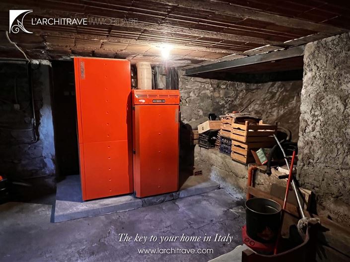 Image No.14-3 Bed House for sale