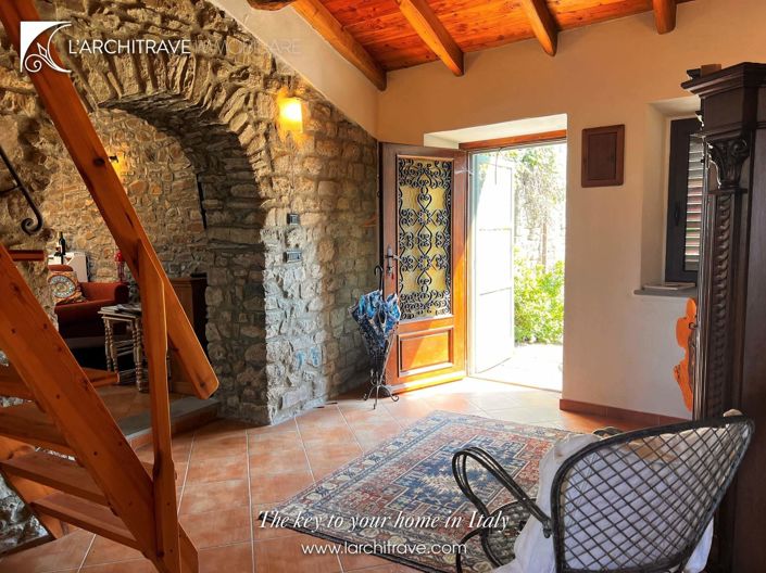 Image No.2-2 Bed House for sale