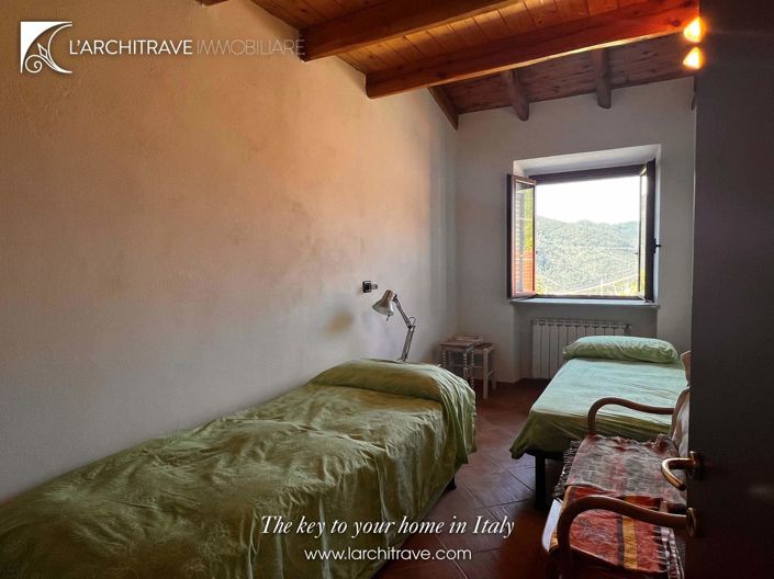 Image No.9-2 Bed House for sale