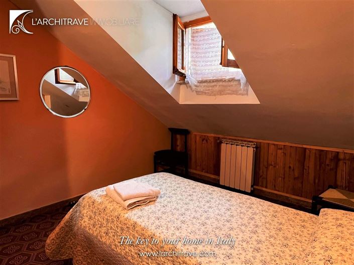 Image No.15-5 Bed Villa for sale