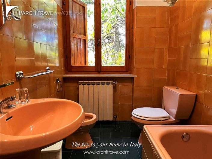 Image No.18-5 Bed Villa for sale