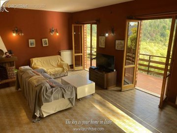 a8da73bd-46fc-aaf2-8d6d-deaaafaab9df