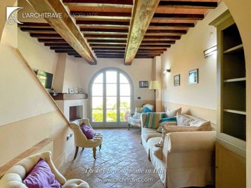 a9a2c8da-8d42-3a82-abe9-e30507ec48c8