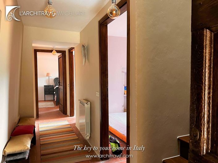 Image No.22-4 Bed House for sale