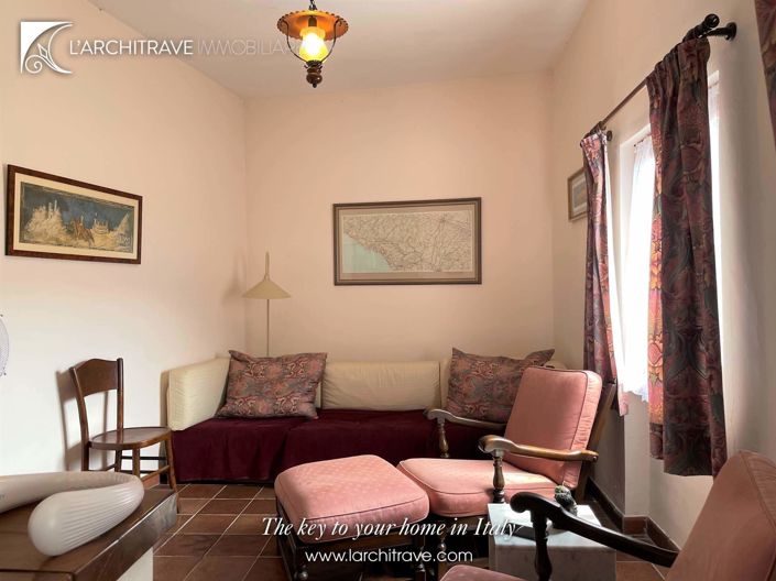 Image No.4-1 Bed House for sale