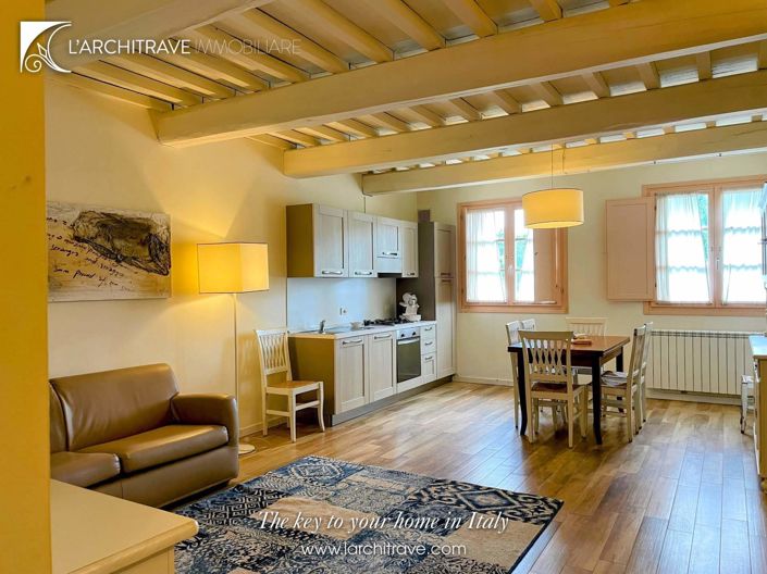 Image No.15-2 Bed House for sale