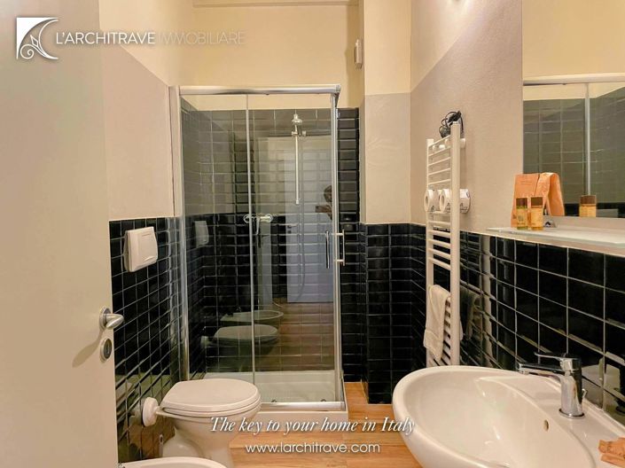 Image No.19-2 Bed House for sale