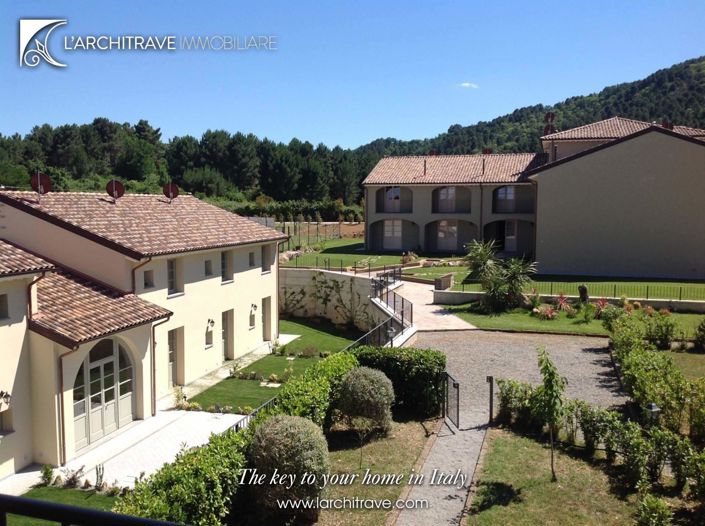 Image No.23-2 Bed House for sale