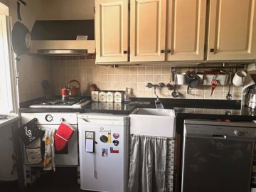 64d087d3-b8bf-efc3-80f9-03252a5e0f84